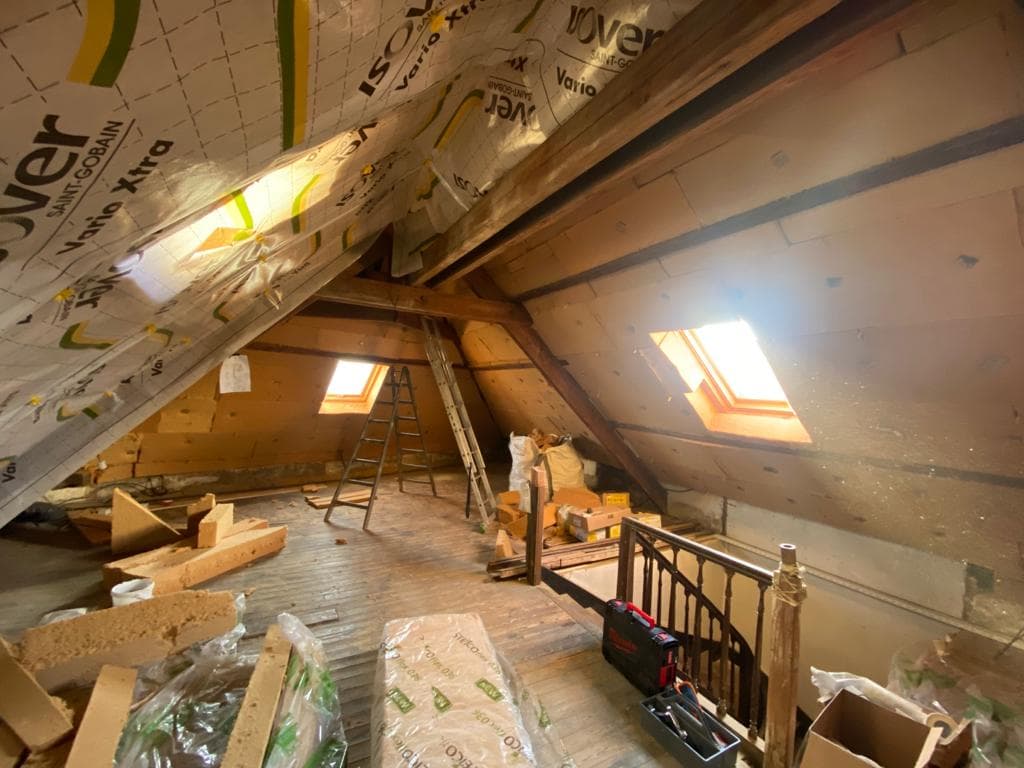 Isolation combles chantier rénovation en Vendée